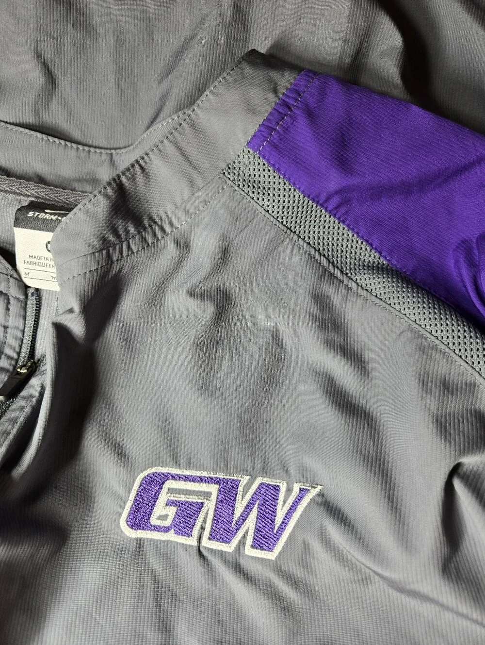 Nike Storm‑Fit Light Gray & Purple Quarter‑Zip Pullover Windbreaker Size Medium